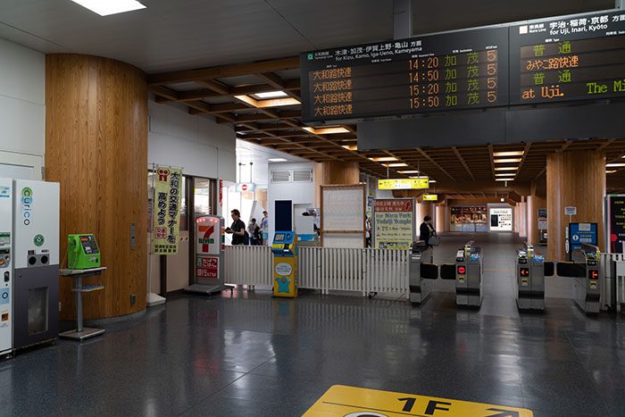 JR奈良駅　改札内の風景